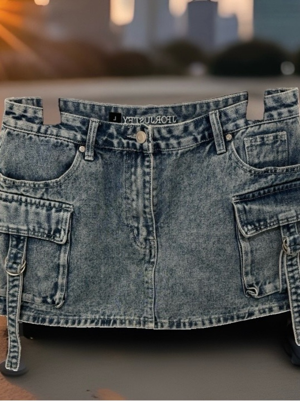 J for Justify Blue Denim Jeans with Silver Button Size L